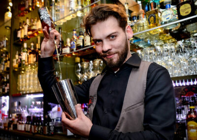 BARTENDER | MUENCHEN