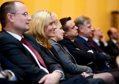 HYPOVEREINSBANK | TOWNHALL D'DORF